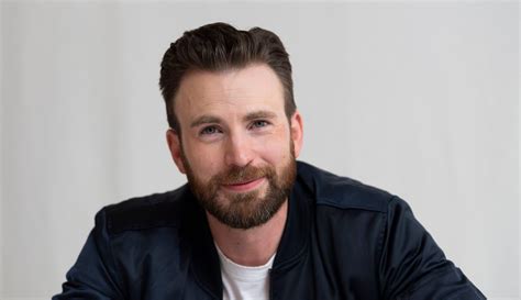 Chris Evans thanks fans for support after nude.